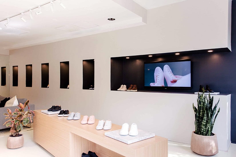 Koio DTC : pourquoi les marques de luxe natives du numérique ouvrent des magasins physiques - Luxe Digital