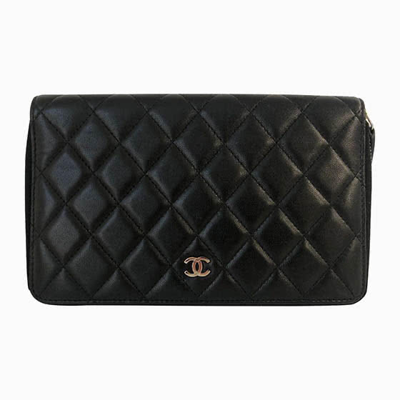 Chanel pochette en cuir noir les meilleures marques de luxe - Luxe Digital