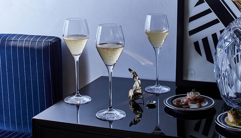 verres meilleures marques de champagne luxe digital