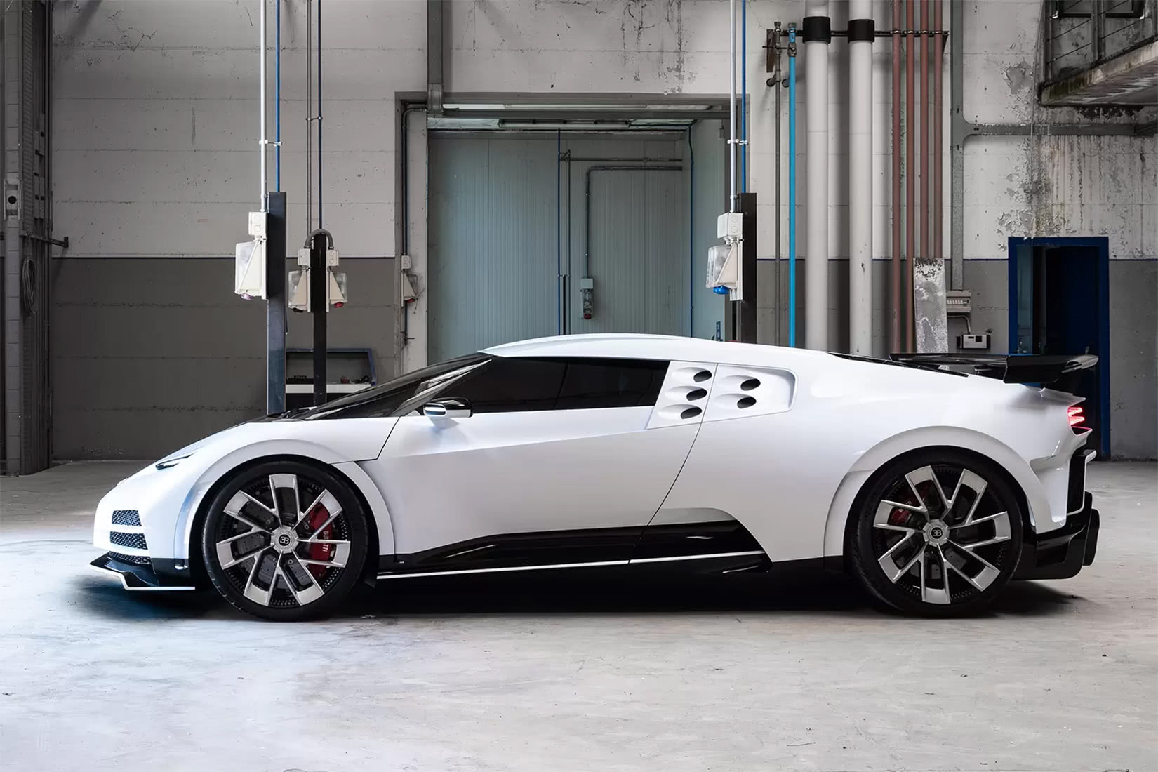 Les voitures les plus chères 2021 Bugatti Centodieci - Luxe Digital