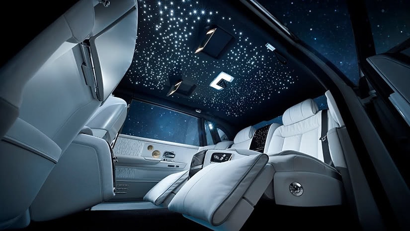 Les voitures les plus chères 2021 Intérieur de la Rolls Royce Phantom - Luxe Digital