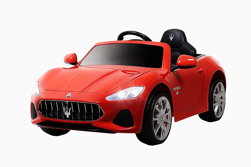 meilleures voitures électriques enfants maserati grancabrio 12v battery powered ride-on premium - Luxe Digital
