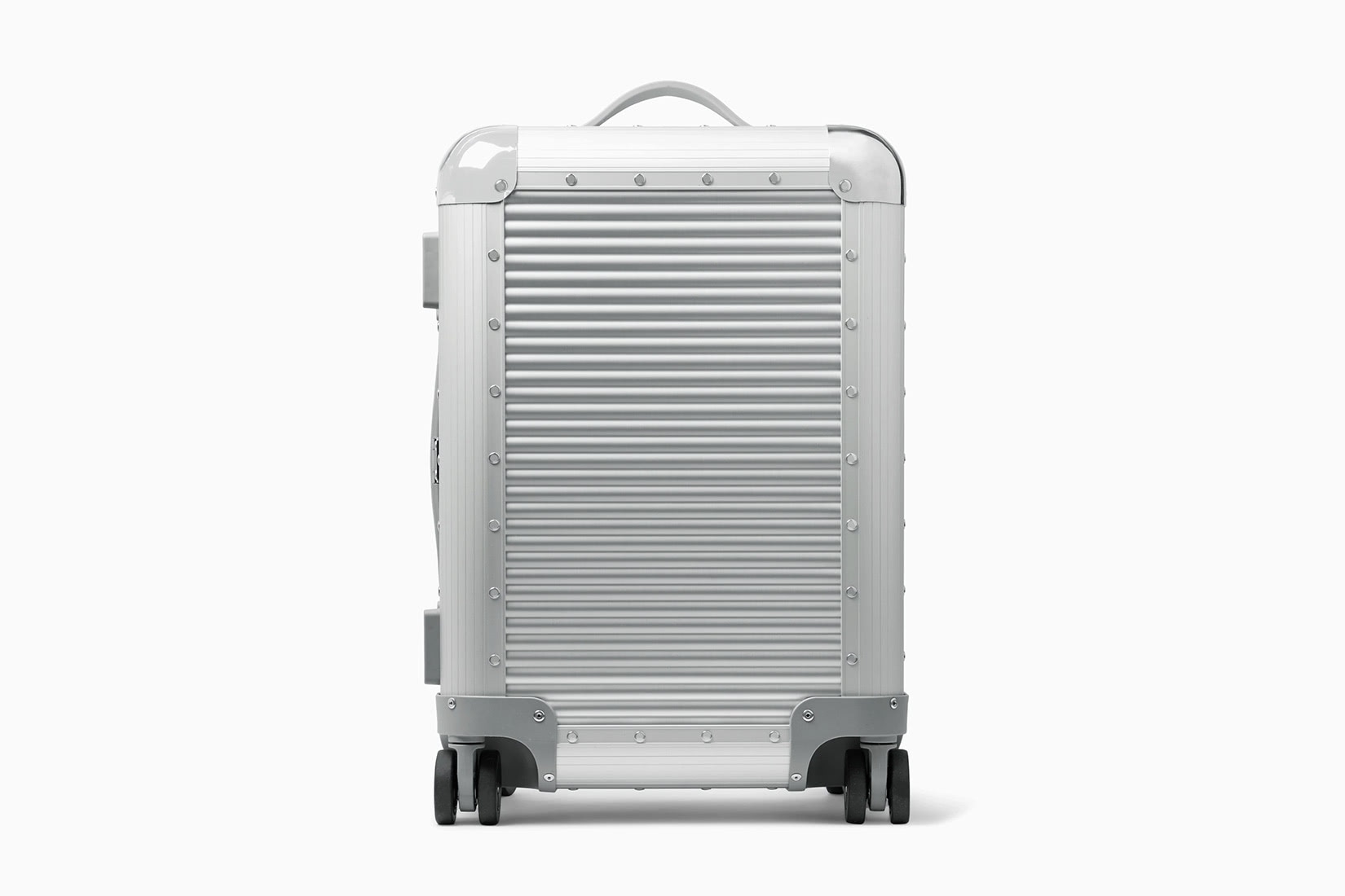 le meilleur bagage à main pour voyager avec style fabbrica pelletterie milano - Luxe Digital