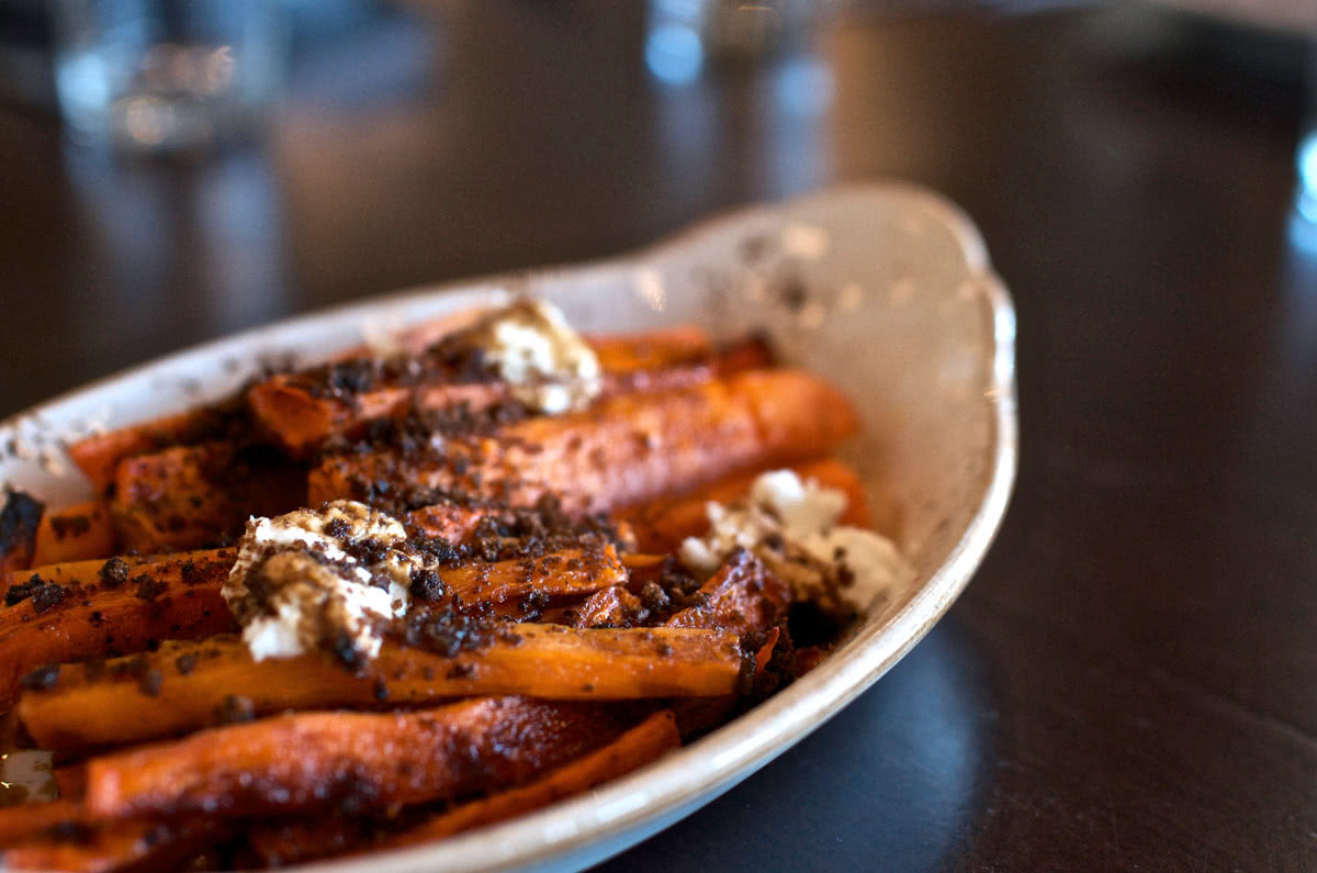 River Roast Restaurant Chicago Review dining vegetables carrots - Luxe Digital