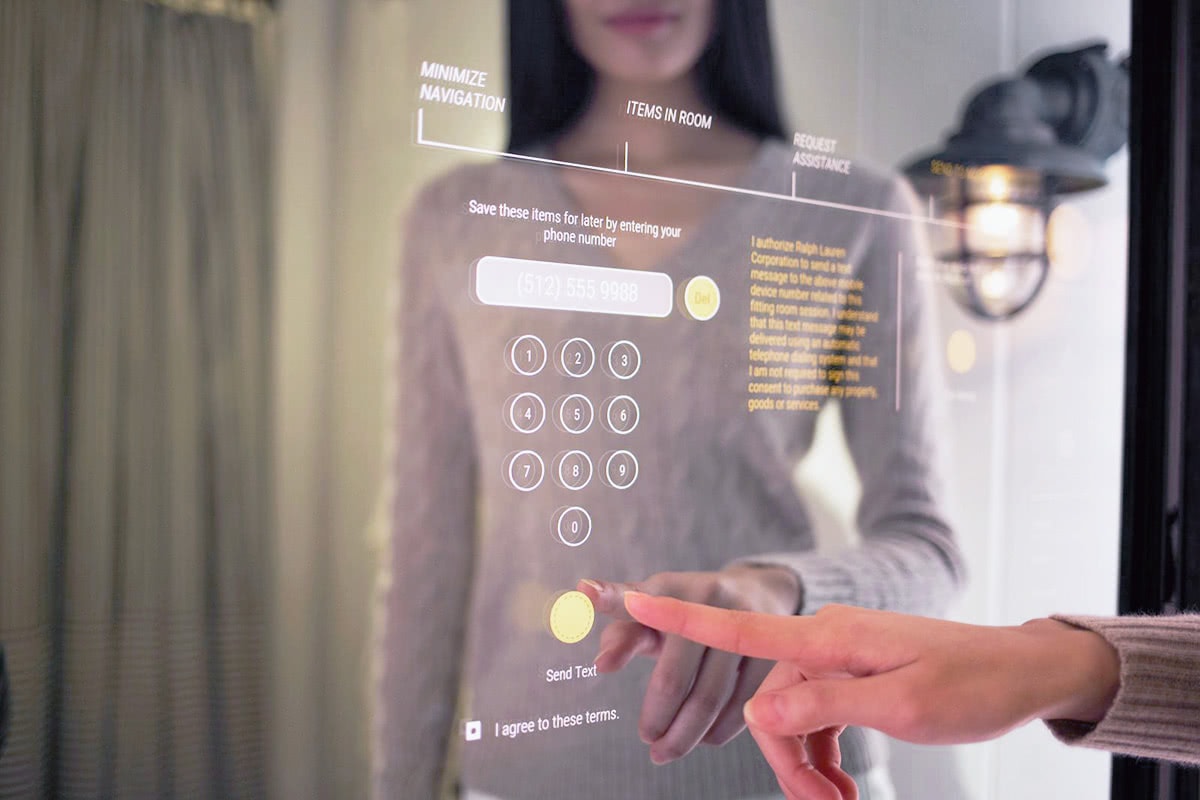 Luxe Digital commerce de luxe tendances technologiques 2018 miroir interactif