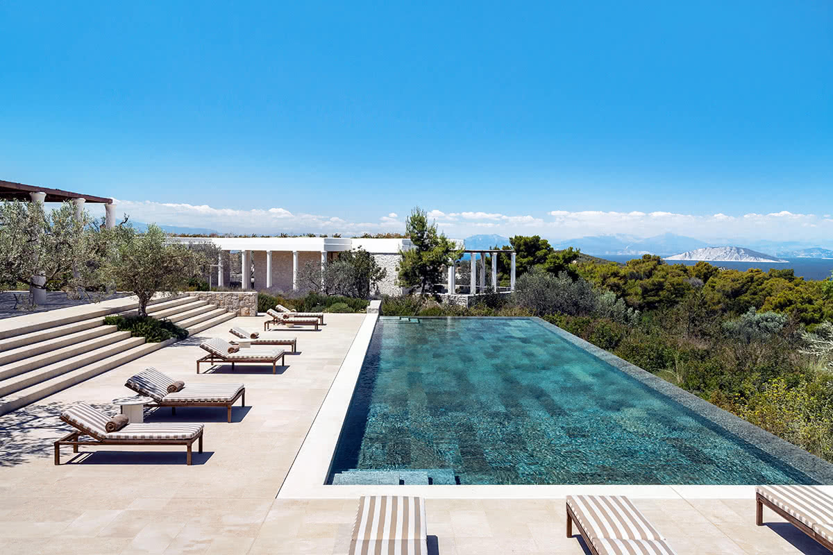 Luxe Digital Miltos Kambourides immobilier de luxe hospitalité Amanzoe Grèce